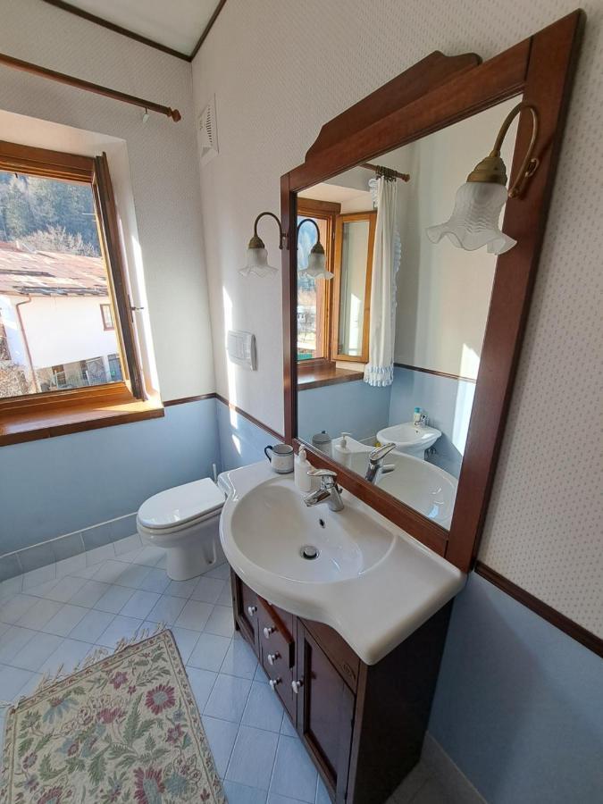 ピエーヴェ・ディ・カドーレL' Antica Casa Di Maria Liliaアパートメント エクステリア 写真